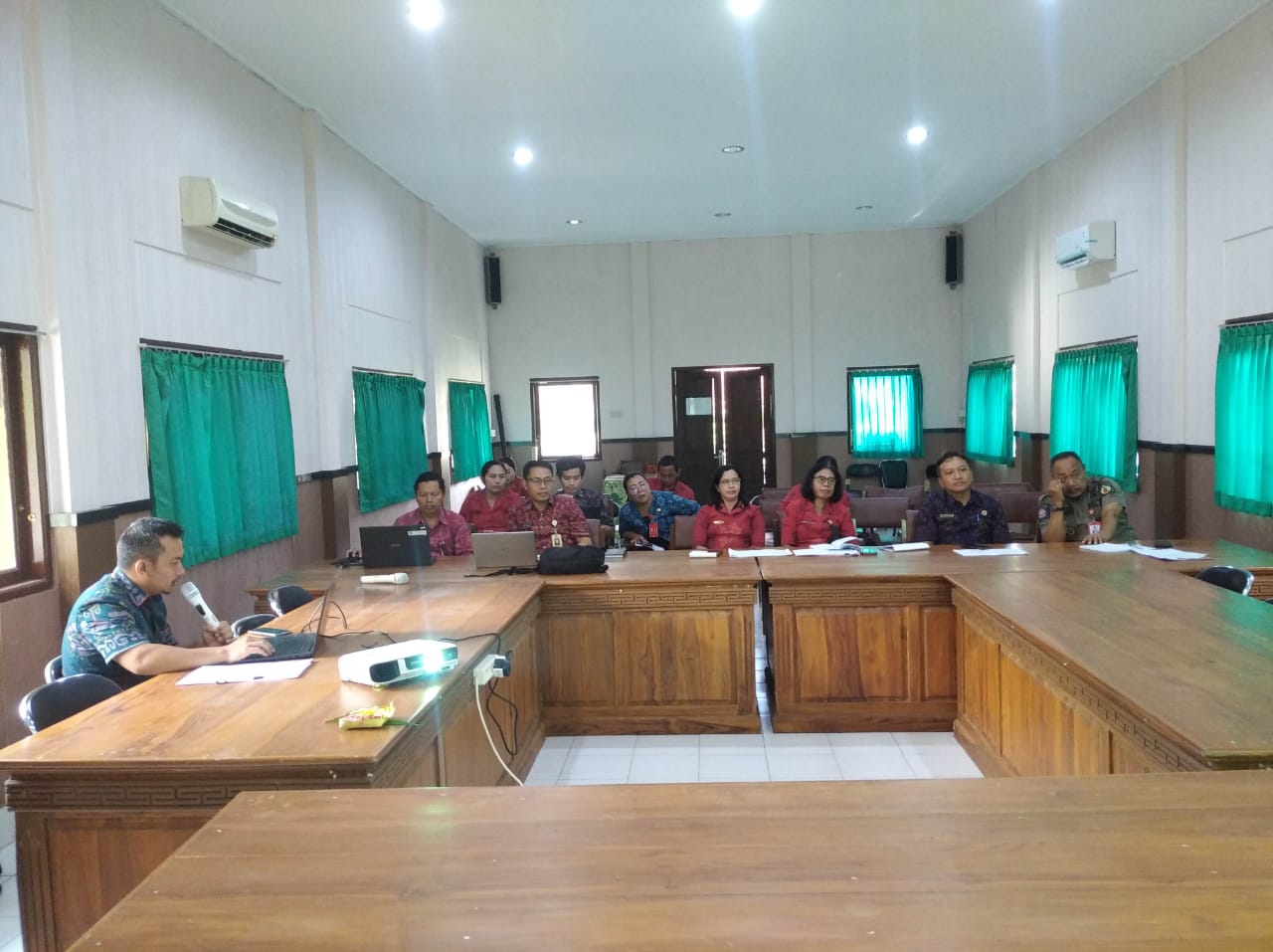 Melaksanakan Pra Musrenbang RPJPD dan RKPD di Ruang Rapat Dinas Kesehatan pada hari Selasa, 26 Maret
