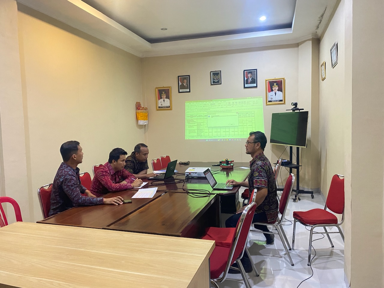 rapat asistensi Renstra-PD BKPSDM
