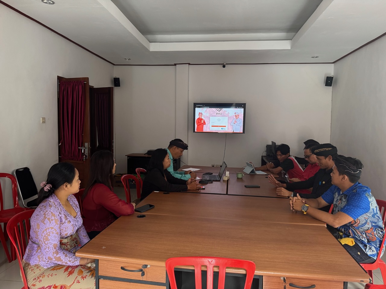 Menghadiri Sosialisasi Bangli Virtual Office (BVIO) dari kominfo